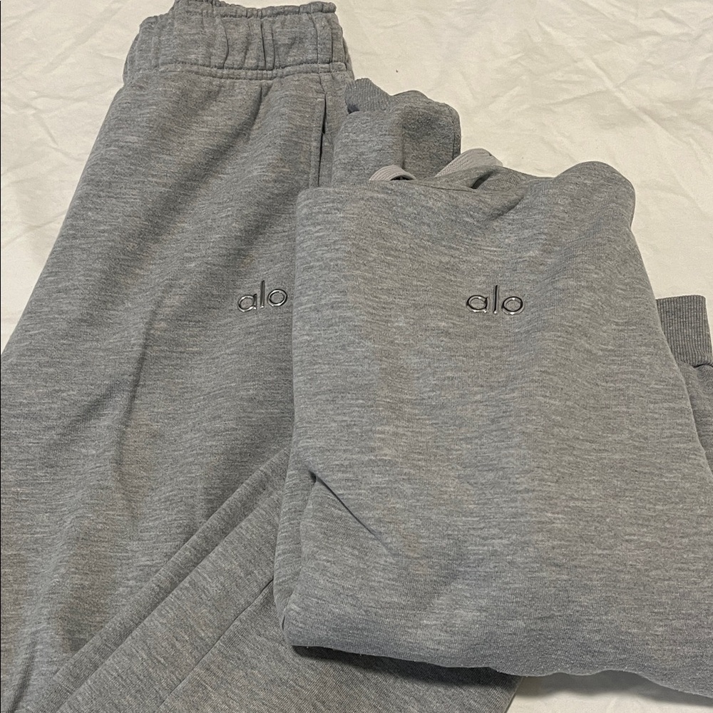 Alo Accolade Hoodie and Sweatpants